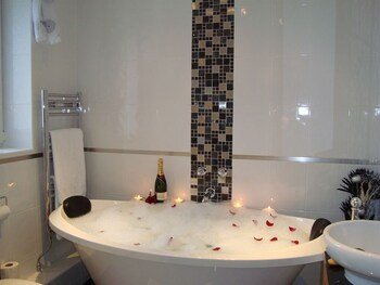 Solway Lodge Hotel,Dumfries And Galloway>>Carlisle,3 star