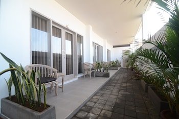 Sau Bali Room & Restaurant,Jalan Pantai Pererenan Canggu 80351,3 star