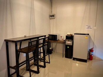 jaidee cafe and hostel chiangrai