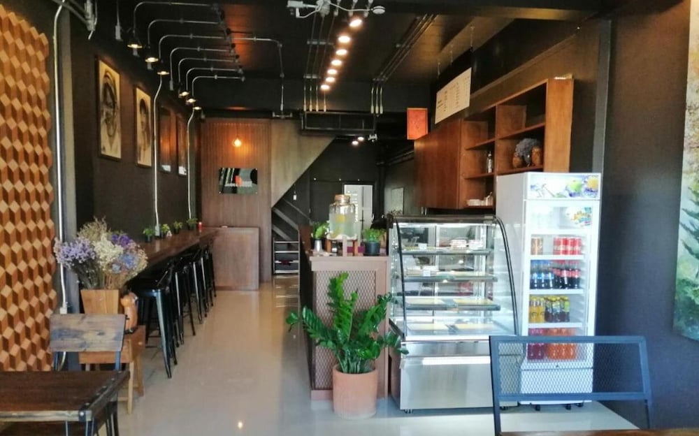 jaidee cafe and hostel chiangrai
