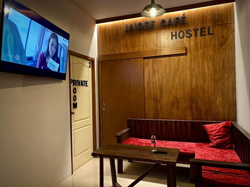 jaidee cafe and hostel chiangrai