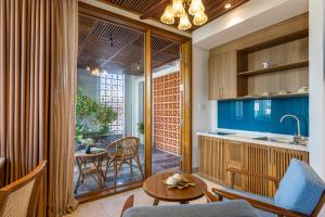 daisy boutique hotel and apartment