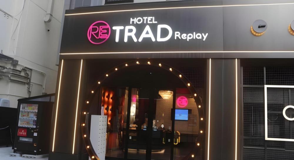 hotel trad replay