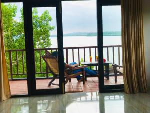 ashansa lagoon resort