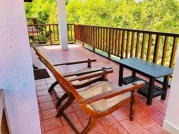 ashansa lagoon resort