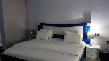 top notch suites and apartments