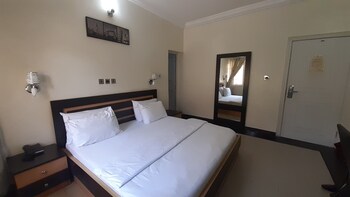 top notch suites and apartments