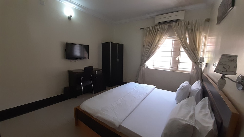 top notch suites and apartments