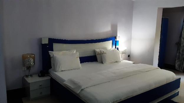 top notch suites and apartments