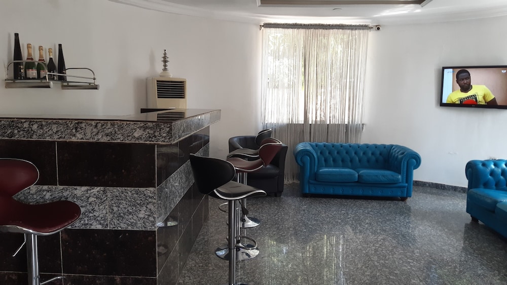 top notch suites and apartments