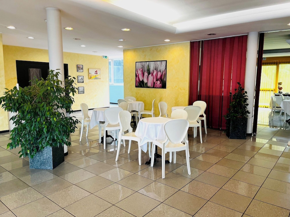 art and hotel treviolo