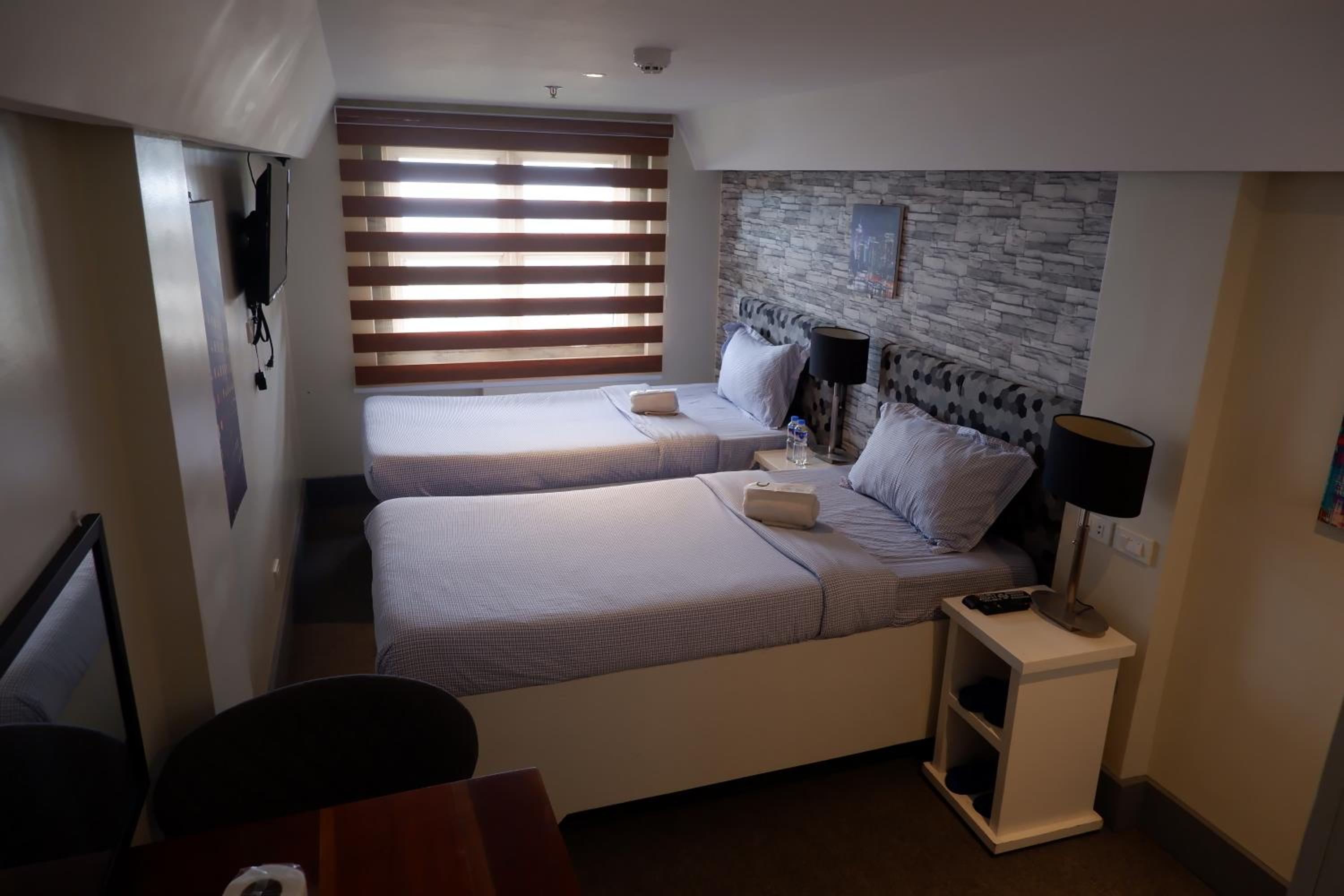 sunset view ridge residences