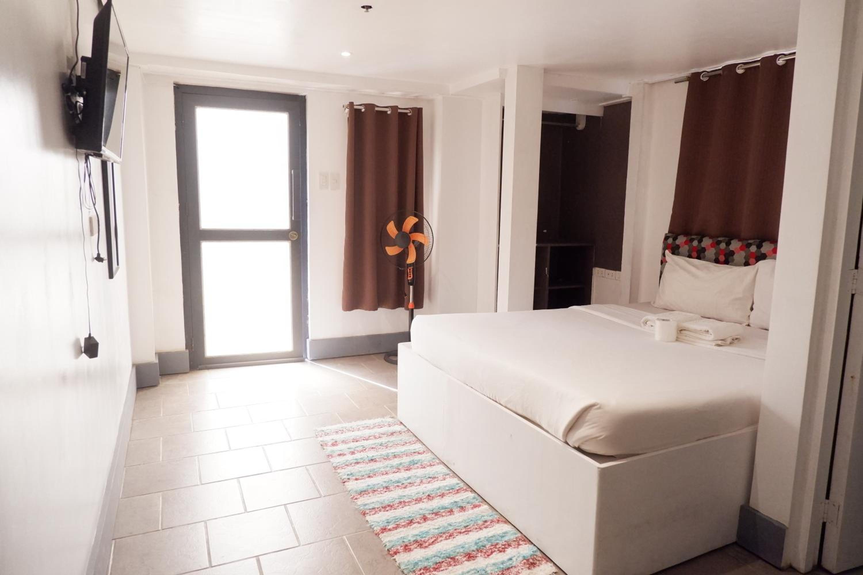 sunset view ridge residences