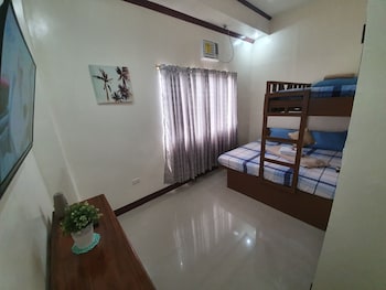 grants building travellers lodge