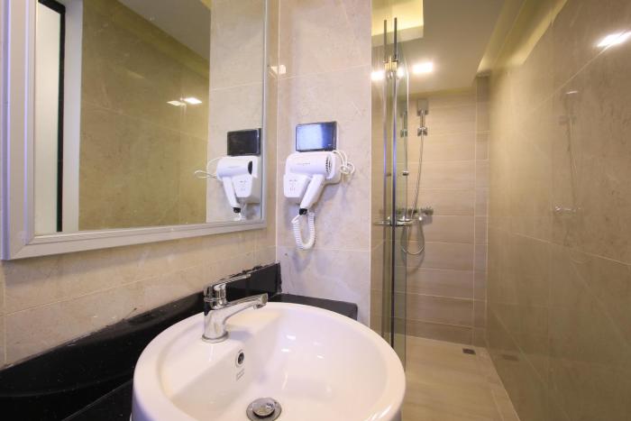 pratunam atrium hotel