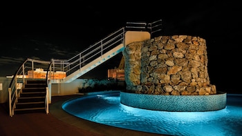 lequ okinawa chatan spa and resort