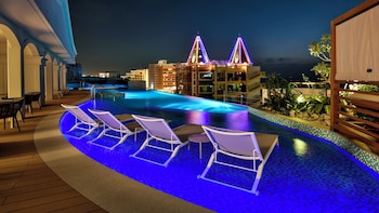 lequ okinawa chatan spa and resort