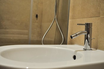 olivia rooms eurialo