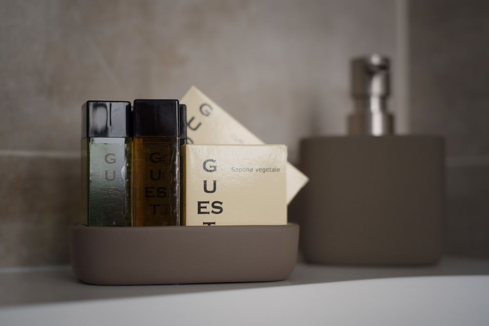 6thland rent rooms la spezia