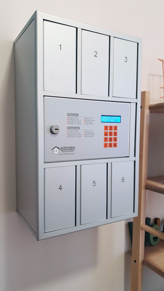 6thland rent rooms la spezia