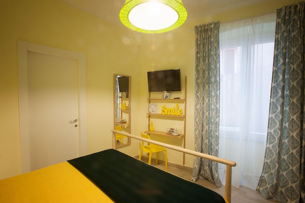6thland rent rooms la spezia