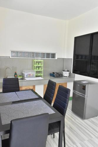 charlina rooms for rent