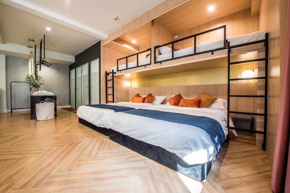 theme boutique hotel