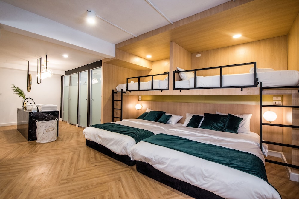 theme boutique hotel