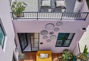pineapple house boutique hotel