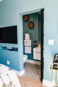 pineapple house boutique hotel