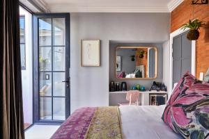 pineapple house boutique hotel