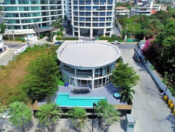 Dojo Pool Villa,41/36 Moo 12 Nhong Prue Banglamung Pattaya 20150,3.5 star