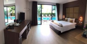 the bell airport phuket hotel