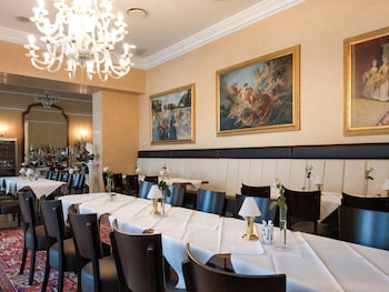 hotel sacher baden