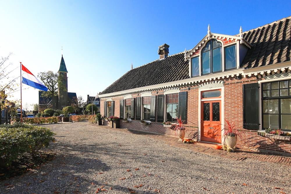 hotel suites wilma j