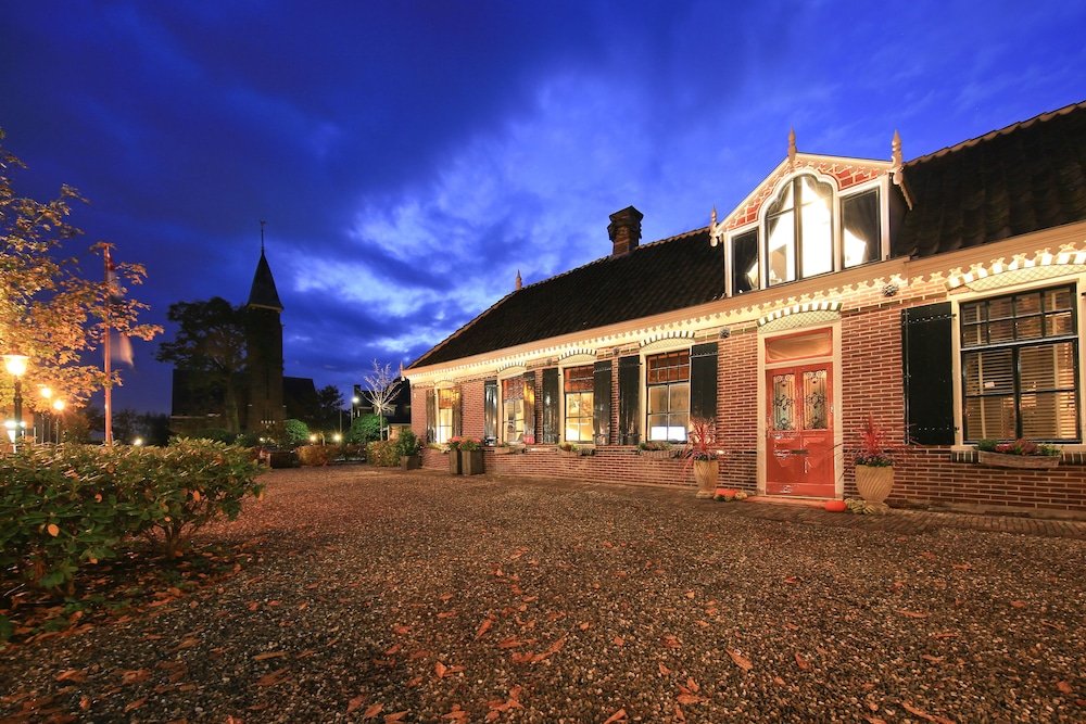 hotel suites wilma j