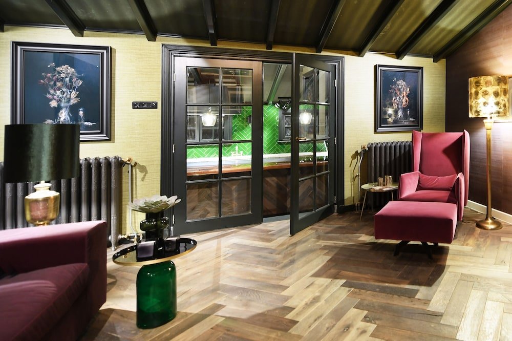 hotel suites wilma j