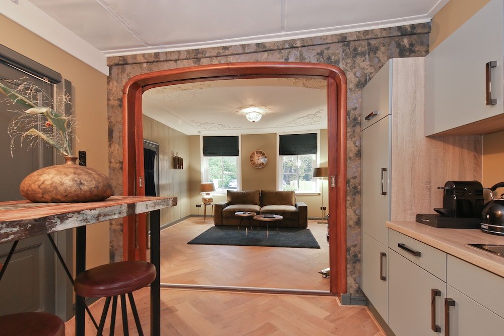 hotel suites wilma j