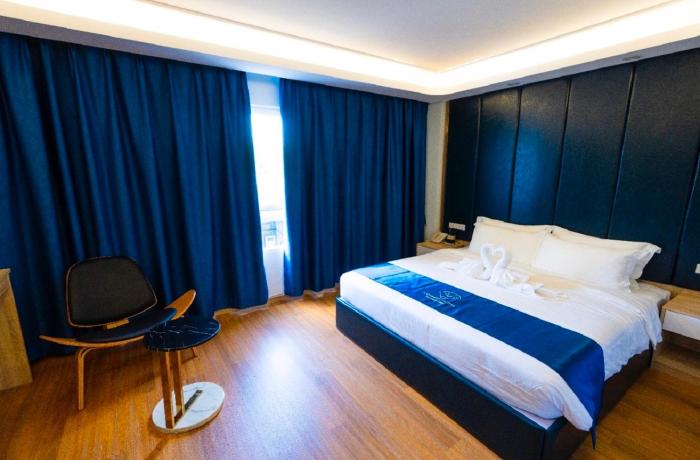 sapphire hotel silom bangkok