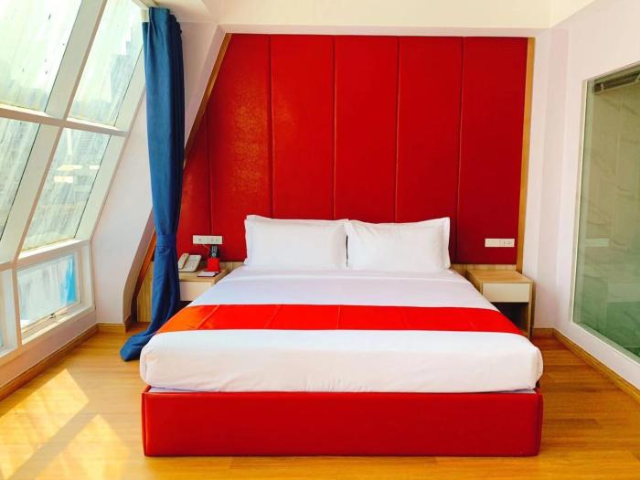 sapphire hotel silom bangkok