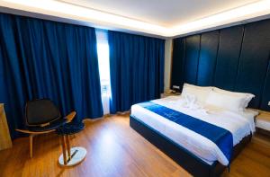 sapphire hotel silom bangkok