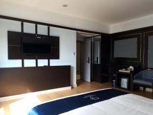 sapphire hotel silom bangkok