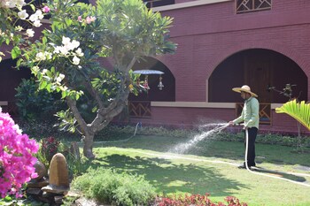 ancient bagan hotel