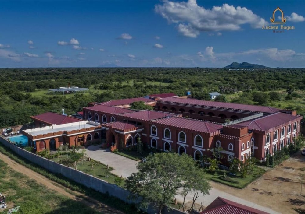 ancient bagan hotel