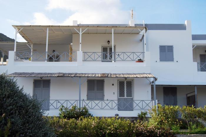 galini rooms and apartments syros