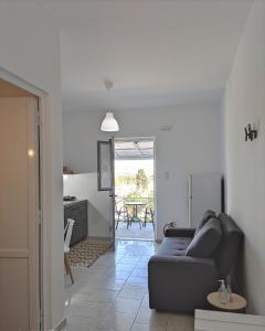 galini rooms and apartments syros