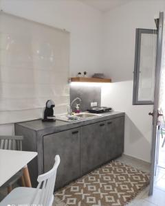 galini rooms and apartments syros