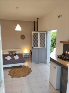 galini rooms and apartments syros
