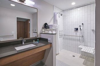 fairfield inn and suites by marriott chicago ohare