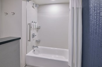 fairfield inn and suites by marriott chicago ohare